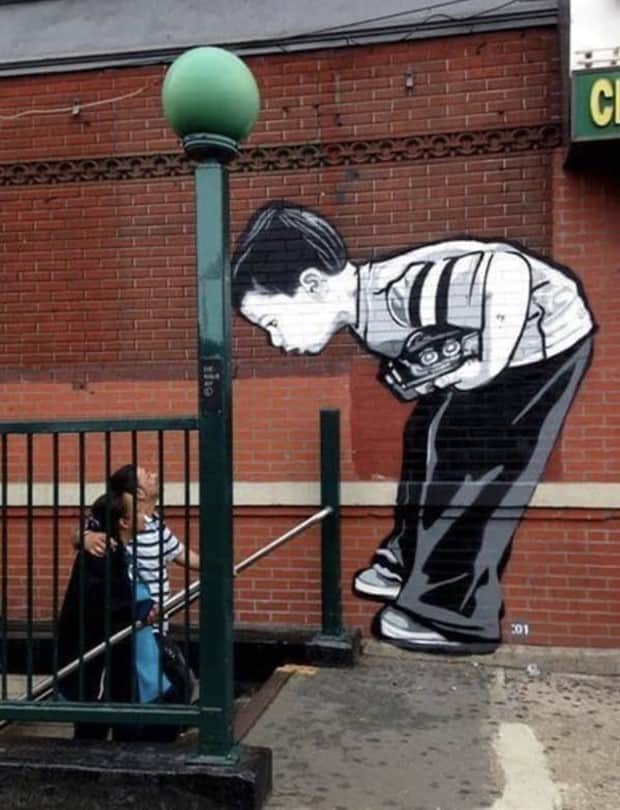 eye catching street art 12 Awesome Street Art Worth The Stop (25 photos)