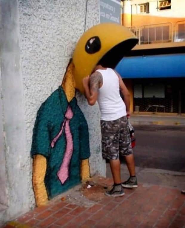eye catching street art 2 Awesome Street Art Worth The Stop (25 photos)
