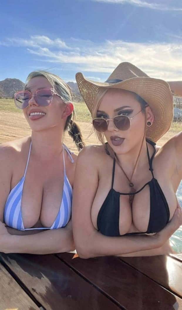 A Little Fun for Adults #422 (24 photos)