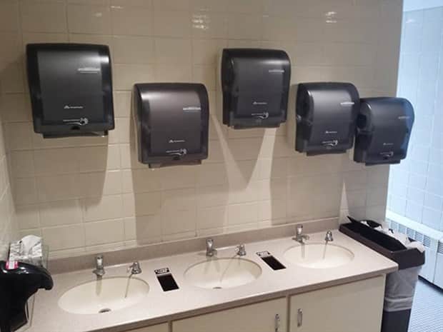 funny job fails 22 Job Fails That’ll Make You Facepalm (26 photos)