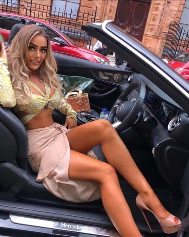 Hot Girls with Beautiful Legs #64 (24 photos)