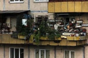 Bizarre Balconies Spotted Across Russia (24 photos)