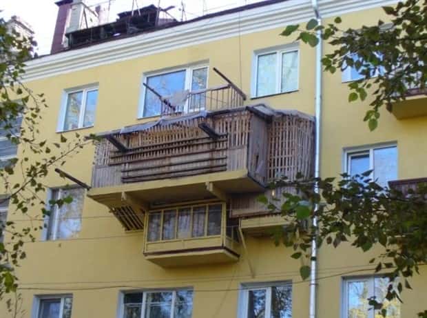 Bizarre Balconies Spotted Across Russia (24 photos)