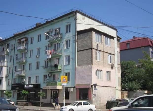 Bizarre Balconies Spotted Across Russia (24 photos)