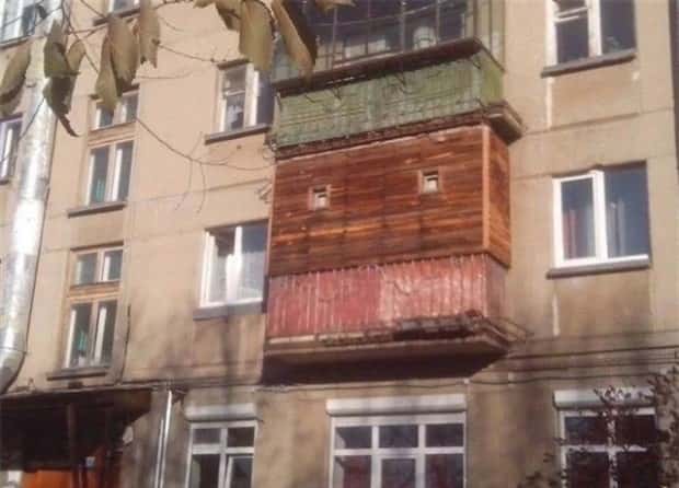 Bizarre Balconies Spotted Across Russia (24 photos)