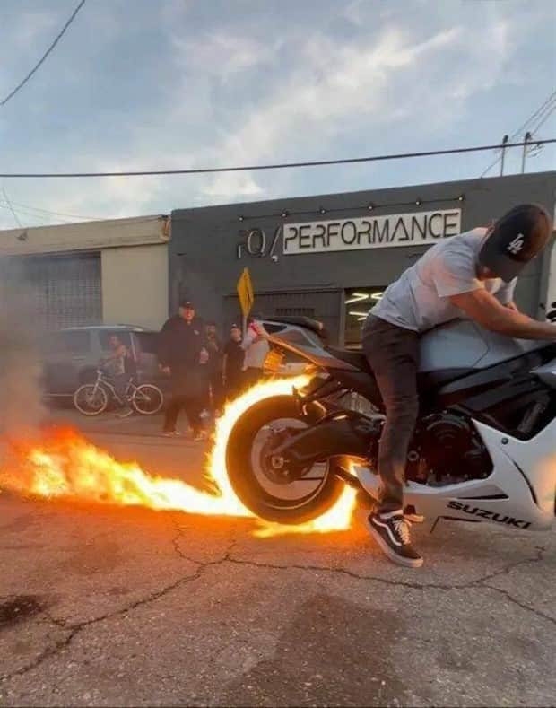 klyker picdump 10 31 2025 35 Klyker Picdump #1845 (45 photos)