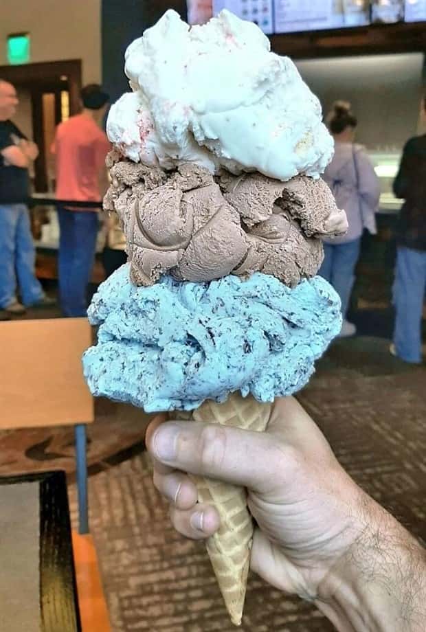 Giant Foods That Defy All Logic (40 photos)