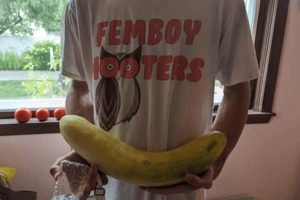 Giant Foods That Defy All Logic (40 photos)