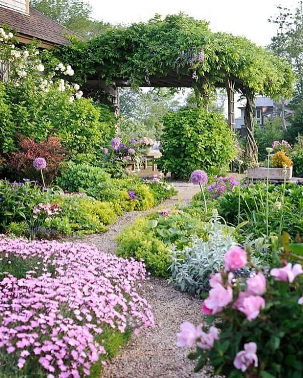 magical gardens 15 Beautiful Gardens Every Flower Lover Dreams Of (28 photos)