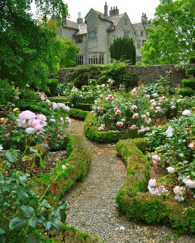 magical gardens 17 Beautiful Gardens Every Flower Lover Dreams Of (28 photos)