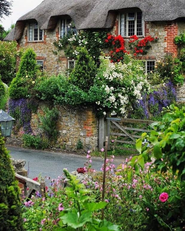 magical gardens 26 Beautiful Gardens Every Flower Lover Dreams Of (28 photos)