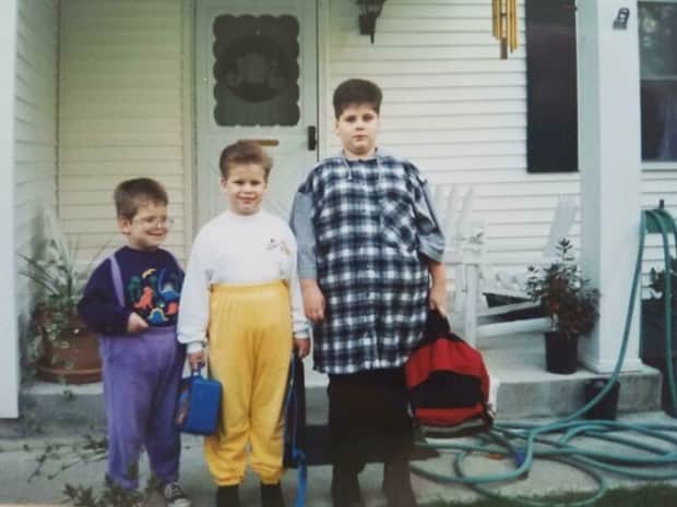 odd childhood photos 12 Awkward Childhood Photos, Luckily Not Yours (22 photos)