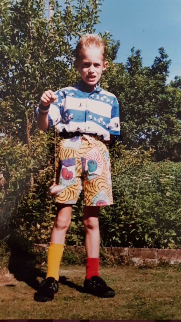 odd childhood photos 17 Awkward Childhood Photos, Luckily Not Yours (22 photos)