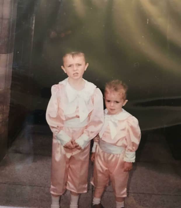 odd childhood photos 21 Awkward Childhood Photos, Luckily Not Yours (22 photos)