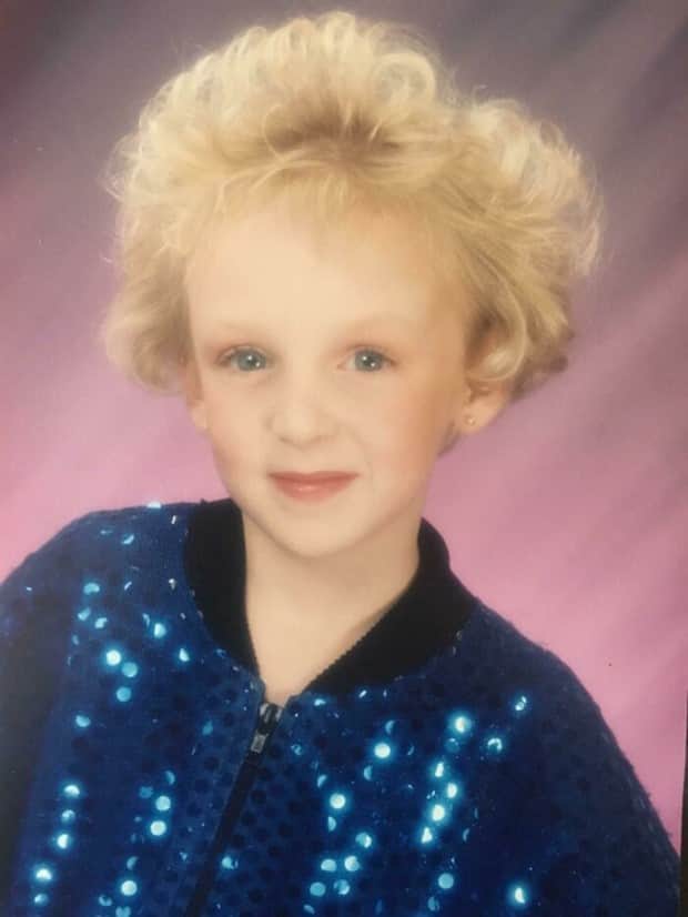 odd childhood photos 8 Awkward Childhood Photos, Luckily Not Yours (22 photos)