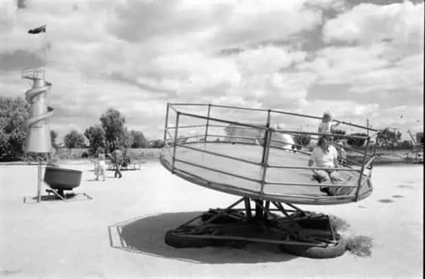 shocking vintage playgrounds 18 Vintage Playgrounds That Shock Today (30 photos)