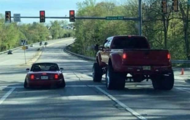 two types of people 8 25 Funny ‘Two Types of People’ Pics (25 photos)