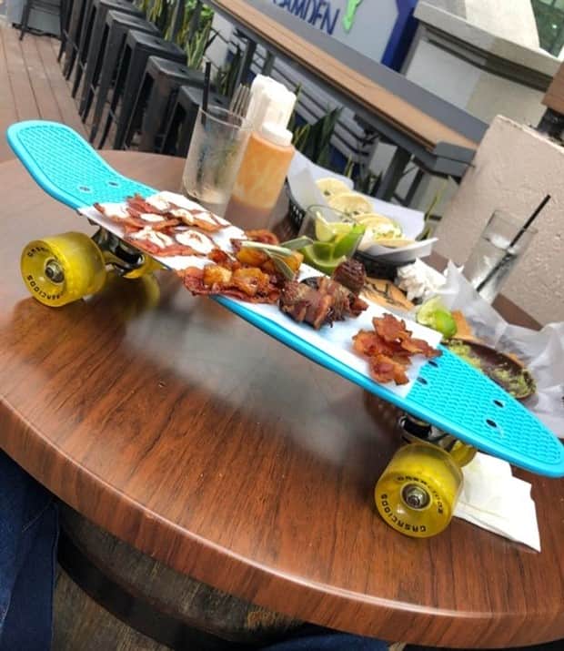 crazy food serving 10 Very Strange Food Serving #28 (19 photos)