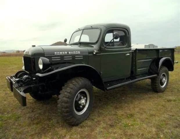 Custom Trucks Built to Dominate (23 photos)
