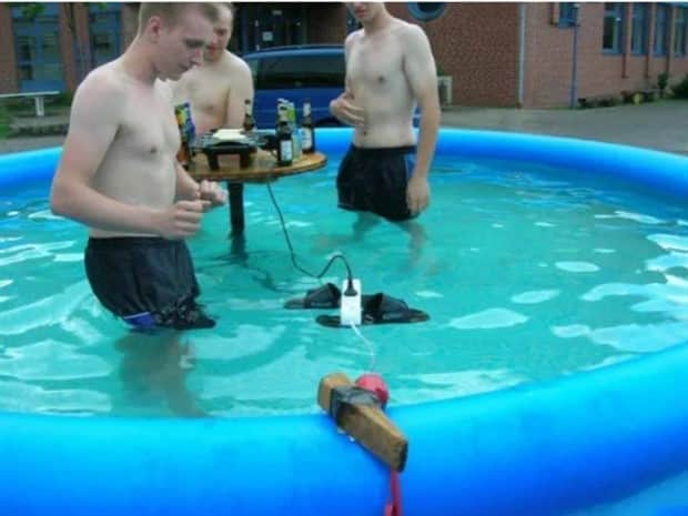 Dumb People With Big Confidence (24 photos)