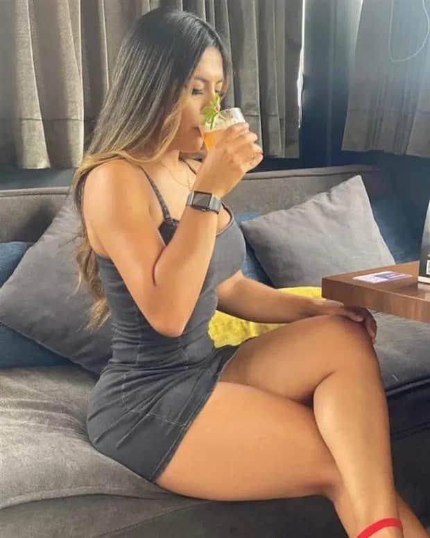 girls in skin tight dresses 8 Hot Girls in Tight Dresses #63 (18 photos)