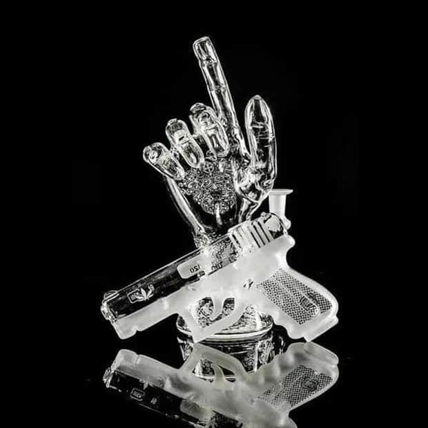 glass sculptures by robert mickelsen 14 25 Stunning Glass Artworks by Robert Mickelsen (25 photos)