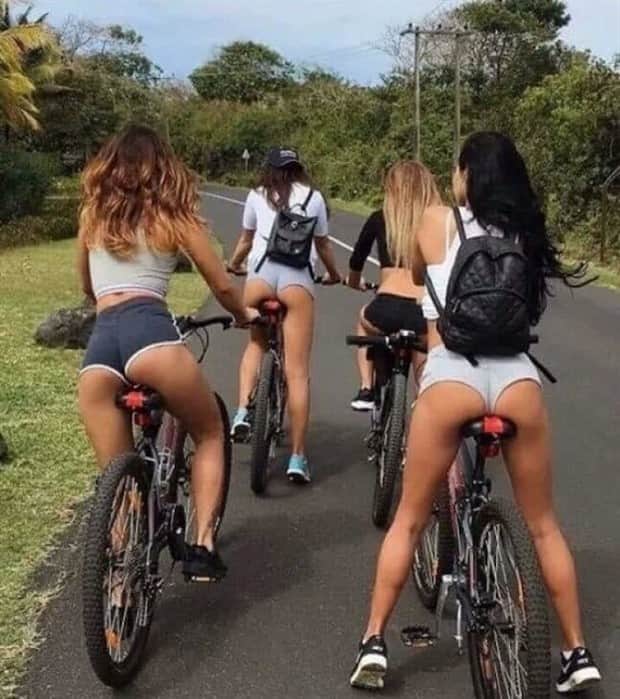 hot girls riding bicycles 4 Hot Girls on Bicycles #18 (20 photos)