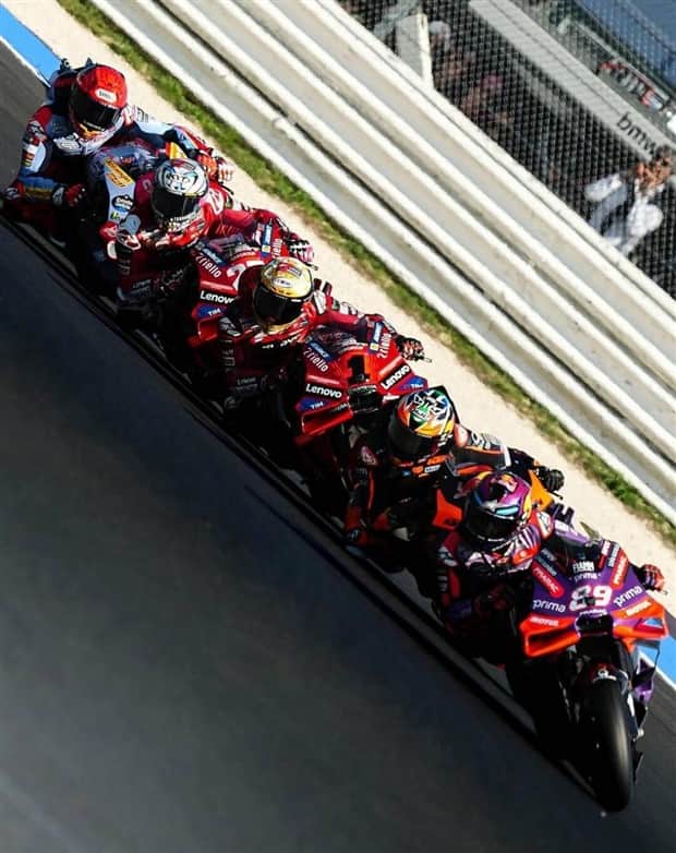 klyker picdump 11 11 2025 40 Klyker Picdump #1852 (42 photos)