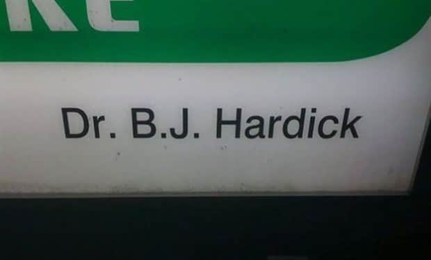 people with funny real names 20 32 People With Hilariously Terrible Names (32 photos)