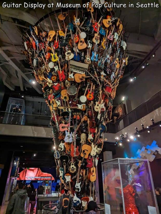 Interesting Pictures with Captions #182 (19 photos)