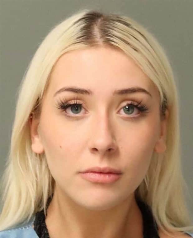 pretty girls in mugshots 7 Pretty Faces Spotted in Mugshots (17 photos)