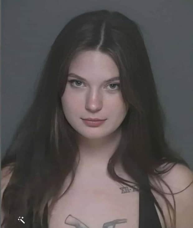 pretty girls in mugshots 8 Pretty Faces Spotted in Mugshots (17 photos)