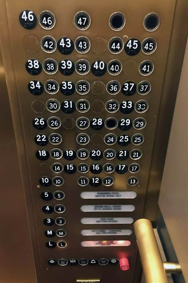 something is off in these pics 6 Clearly Something is Off Here (21 photos)