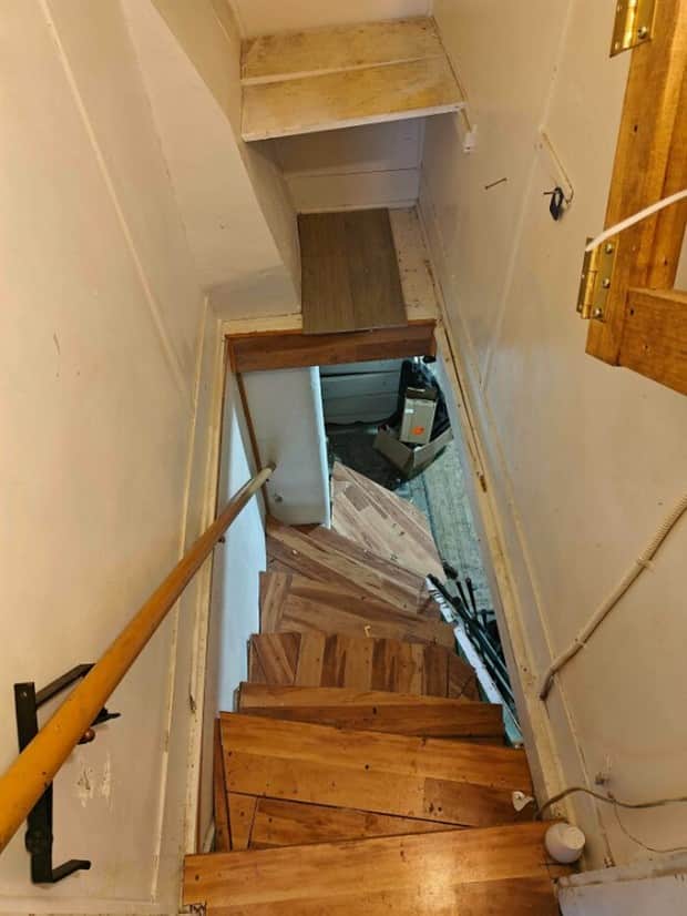 staircase design fails 9 Risky Stairs That Make You Sweat (33 photos)