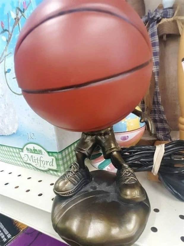 Strange Things Found in Thrift Stores #33 (21 photos)