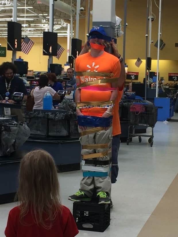 wtf walmart shoppers 21 Welcome to Walmart #38 (25 photos)