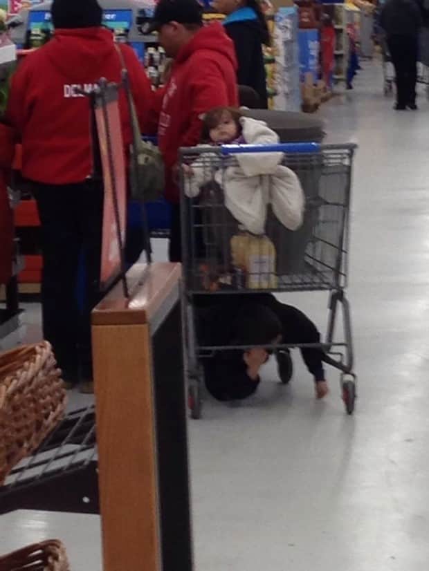 wtf walmart shoppers 5 Welcome to Walmart #38 (25 photos)