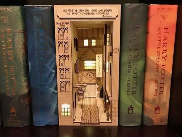 Cool Book Dividers That Elevate Home Libraries (22 photos)