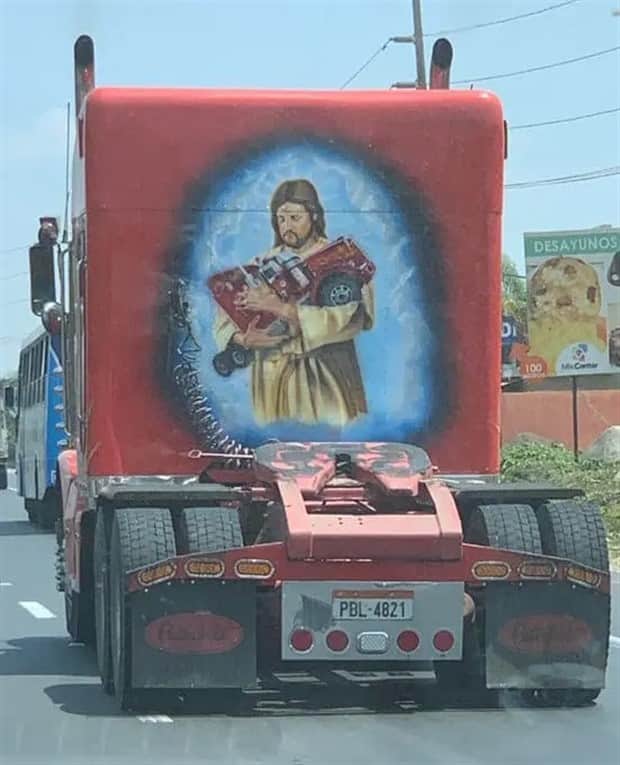 Awful Ideas Built With Artistic Commitment (31 photos)