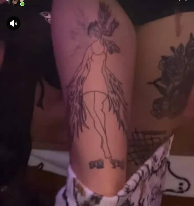 18 Bizarre Tattoos With Unclear Meanings (18 photos)