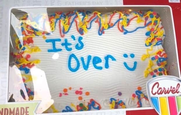 bold cakes 22 Awkwardly Direct Cakes People Made (40 photos)