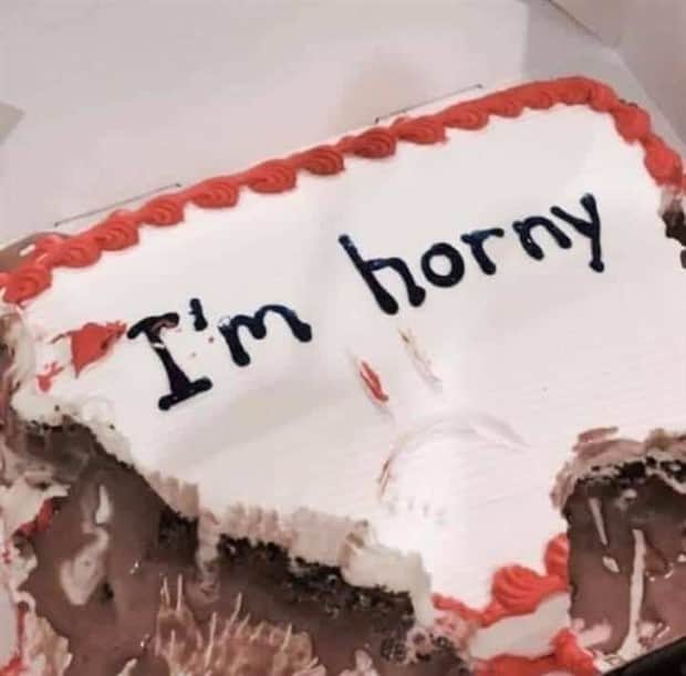 bold cakes 32 Awkwardly Direct Cakes People Made (40 photos)