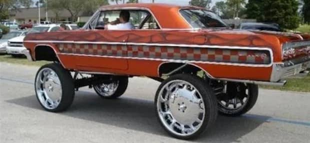 25 Cars Featuring Insanely Big Wheels (25 photos)