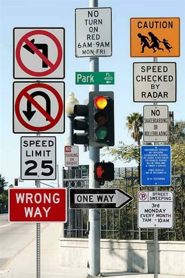 confusing street signs 16 Confusing Street Signs Nobody Understands (32 photos)