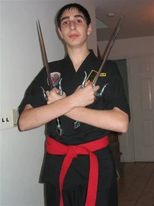 Cringey Photos The Internet Saved (20 photos)