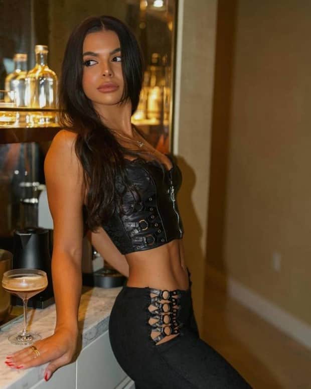 Hot Girls in Corsets #40 (18 photos)