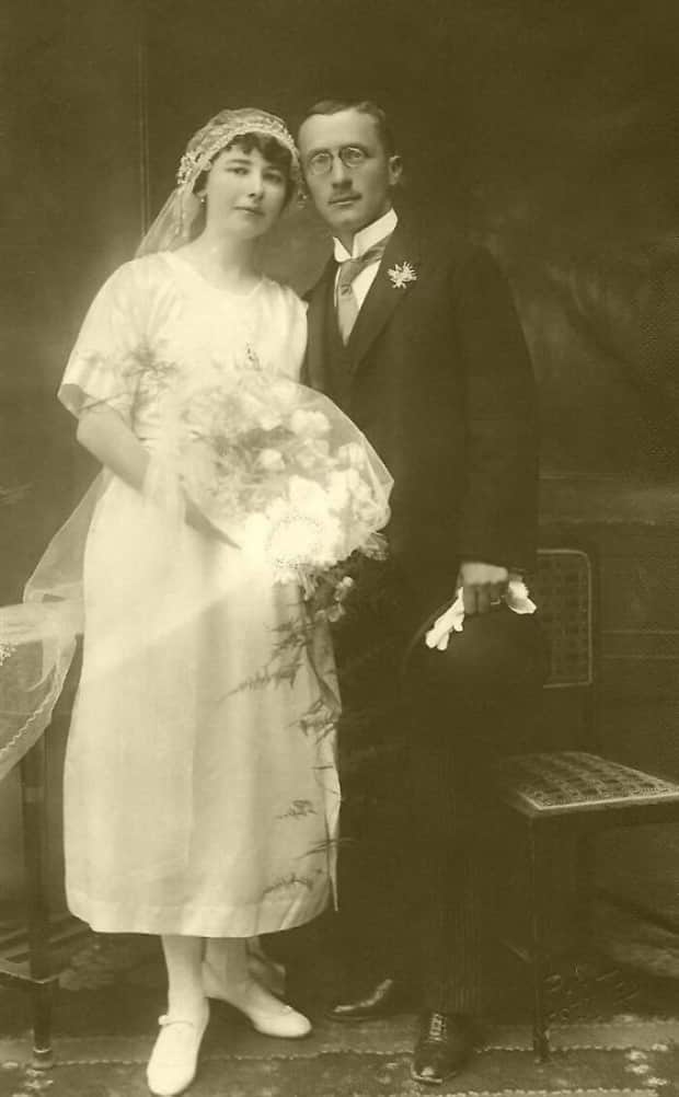 retro wedding photos 10 Timeless Love in Vintage Wedding Photos (28 photos)