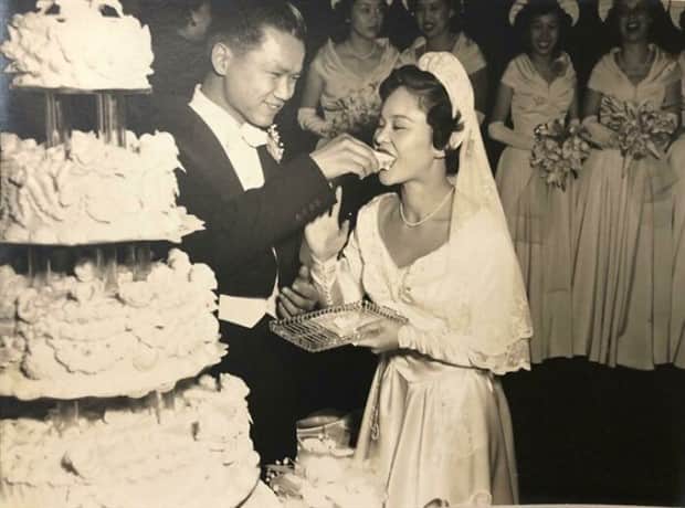 retro wedding photos 13 Timeless Love in Vintage Wedding Photos (28 photos)
