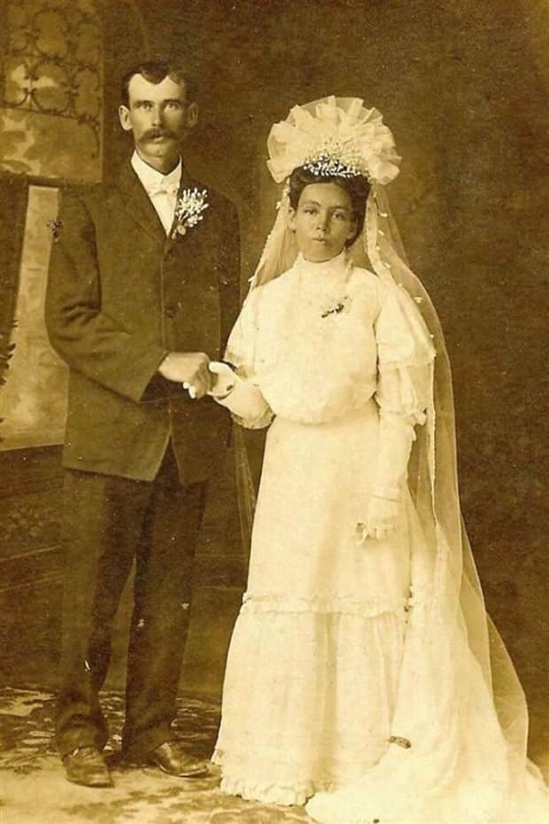 retro wedding photos 6 Timeless Love in Vintage Wedding Photos (28 photos)