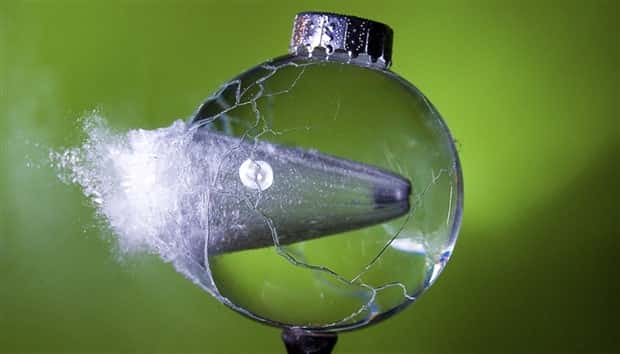 23 Stills of Bullets Penetrating Items (23 photos)